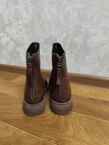 Ботинки и ботильоны: Женские полуботинки/ботинки, коричневые, лаконичного минималистичного — 3