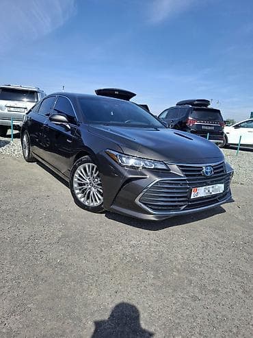 Унаа: Toyota Avalon: 2018 г., 2.5 л, Вариатор, Гибрид, Седан — 1