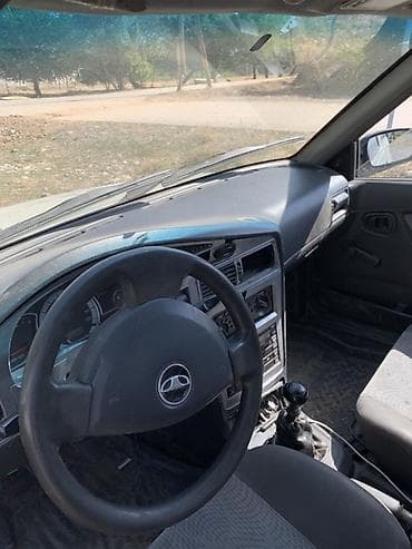 Daewoo Nexia: 2011 г., 1.5 л, Кол менен иштөөчү, Бензин, Седан — 2