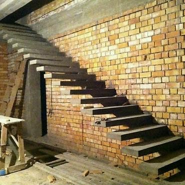 Даяр бизнес: Бетон тепкичи Жеке менчик үй үчүн, Тепкичтин формасы: Көп марштуу — 1