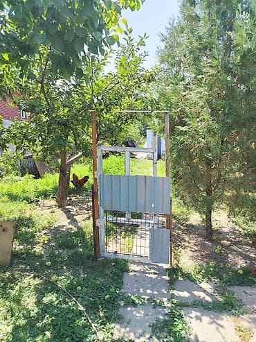 4 bedroom: Продаётся дом на участке 8 соток. Характеристики: - Размер участка — 9