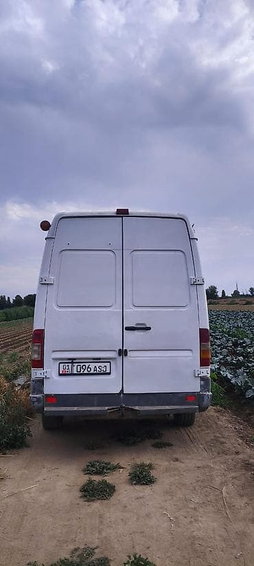 sprinter 4 4: Заказать Мерседес грузовой спринтер, Переезд, C грузчиком — 3
