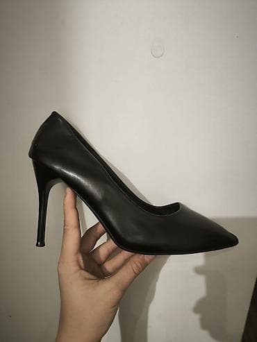 сколько стоит лабутены: Классические женские лодочки на высоком каблуке. - Цвет: черный - — 2