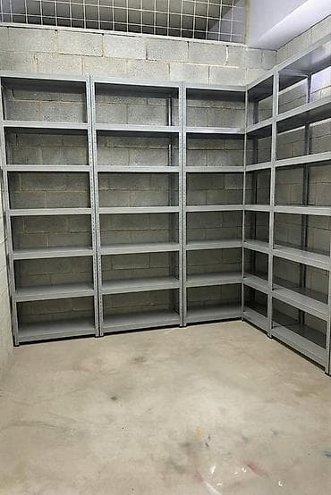с хранения: Продается кладовая 8,3кв.м Пустая без полок Тех.паспорт имеется — 5