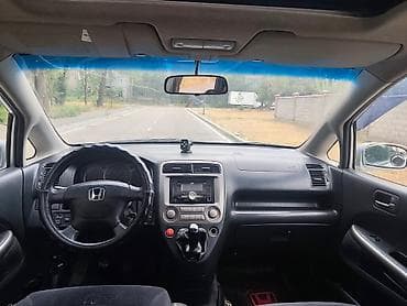 hond: Honda Stream: 2001 г., 2 л, Механика, Бензин, Минивэн — 6