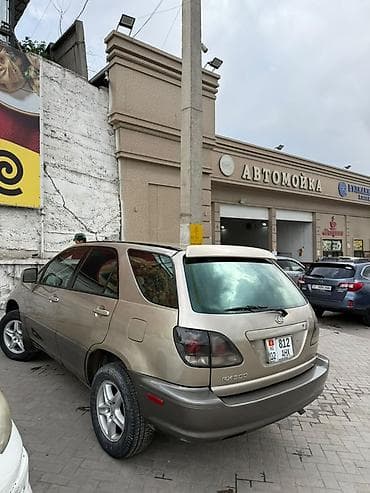 q 7: Lexus RX: 1999 г., 3 л, Автомат, Бензин, Кроссовер — 10