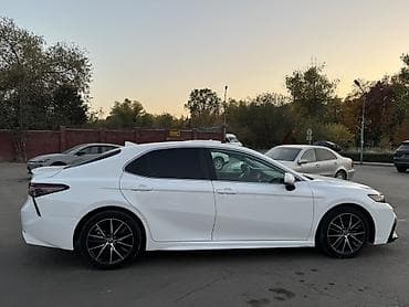 Toyota: Toyota Camry: 2021 г., 2.5 л, Автомат, Бензин, Седан — 3