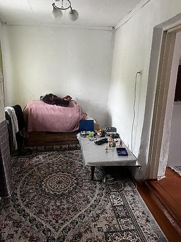гараж без места: Дом в центре Новопокровка участком 8 соток фактически 12 По первой — 9
