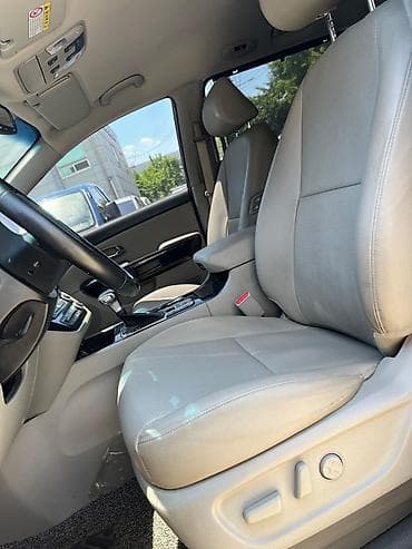 2 4 д: Kia Carnival: 2019 г., 2.2 л, Автомат, Дизель, Минивэн — 5