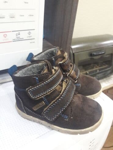 фирменная обувь из германии: Продаю ботинки привезены из Германии. С супинатором для правильного — 1