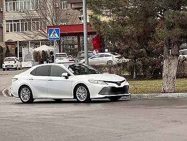 lx 470: Toyota Camry: 2018 г., 2.5 л, Автомат, Бензин, Седан — 4