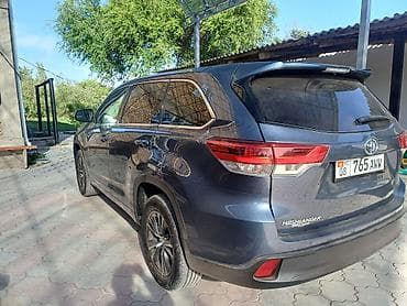ланд крусер 200: Toyota Highlander: 2018 г., 2.7 л, Автомат, Бензин, Кроссовер — 1