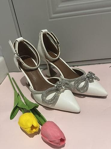 amina: Туфли, 37, 37.5, 38, Amina Muaddi, Б/у, цвет - Белый — 2