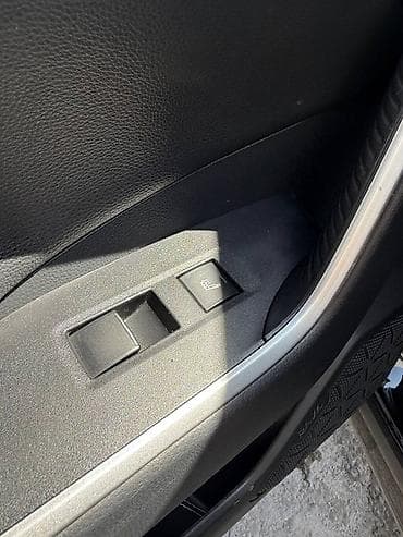 sprinter 4x4: Toyota RAV4: 2019 г., 2.5 л, Автомат, Гибрид, Кроссовер — 9