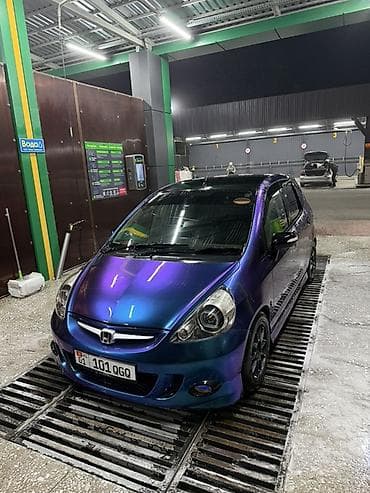 Honda Fit: 2002 г., 1.5 л, Вариатор, Бензин, Хэтчбэк at lalafo.kg Honda Fit: 2002 г., 1.5 л, Вариатор, Бензин, Хэтчбэк