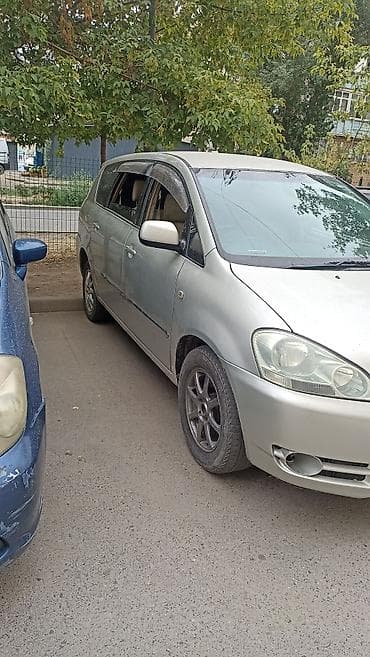 mark ll: Toyota Ipsum: 2001 г., 2.4 л, Автомат, Газ, Минивэн — 1