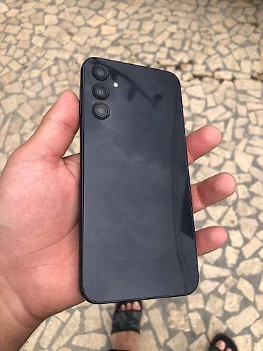 iphone 13 lalafo: Смартфон с тройной основной камерой и светодиодной вспышкой. Корпус — 2