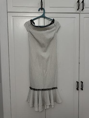 платье куплю: Платье в горошек с воланом, носила 1-2 раза, без изъянов 800 сом — 1