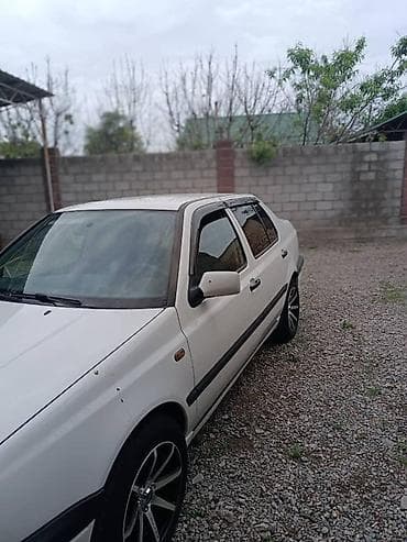 masda demio: Volkswagen Vento: 1997 г., 2 л, Механика, Бензин, Седан — 5