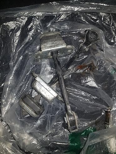key maker: Ограничитель двери Комплект Honda, Б/у, Оригинал — 1