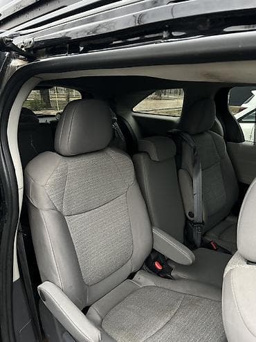 машина сатылат срочно: Toyota Sienna: 2022 г., 2.5 л, Вариатор, Бензин, Вэн/Минивэн — 9