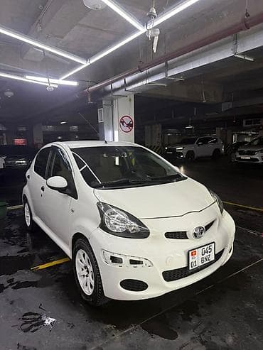тан айго: Toyota Aygo: 2011 г., 1 л, Бензин — 1