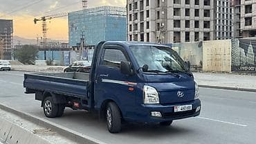 монитор портер 2: Hyundai Porter II, компактный бортовой грузовик в синем цвете — 6