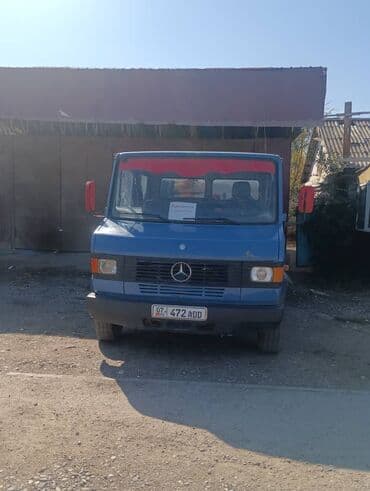 задние стопы на фуру: Легкий грузовик, Mercedes-Benz — 4