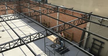 доски подставка для баннеров с дополнительными планками: Прочный металлический каркас, предназначенный для создания навесов и — 1