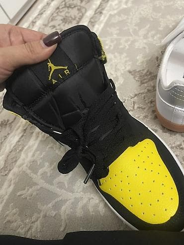 nike react: Кроссовки Air Jordan 1 Mid “Yellow/Black/White” - Размер: US 8 / UK 7 — 1