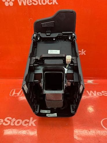 Детали салона: Подлокотник Hyundai Sonata DN8 2019 (б/у) — — — — — WeStock — — 7