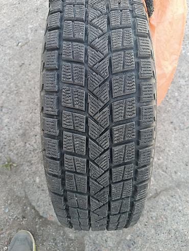 Шины: Шины 215 / 70 / R 16, Зима, Б/у, Комплект, Внедорожные (АТ/МТ), Китай, Firemax — 1