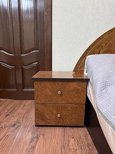 дф: Спальный гарнитур, Б/у, Двуспальная кровать, Шкаф, Тумба, Другая страна производитель, МДФ, Самовывоз, цвет - Коричневый — 3