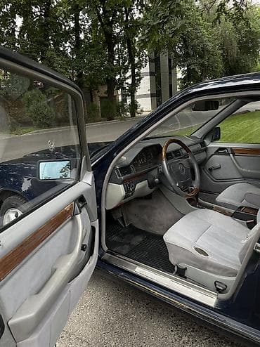 mers 3 2: Mercedes-Benz E-Class: 1993 г., 2.8 л, Автомат, Бензин — 8