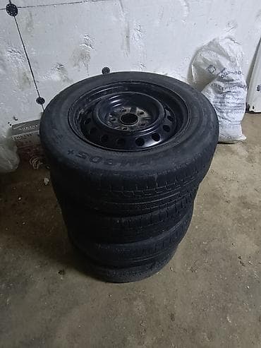 Колеса в сборе 205 / 65 / R 15, Зима, Б/у, Комплект, Легковые, Железные, отверстий - 5 at lalafo.kg Колеса в сборе 205 / 65 / R 15, Зима, Б/у, Комплект, Легковые, Железные, отверстий - 5