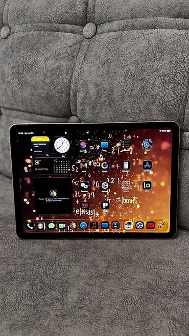 Планшеты: Планшет, Apple, память 128 ГБ, 10" - 11", Wi-Fi, Б/у, Классический цвет - Серебристый — 4