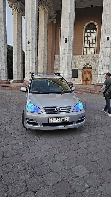 transporter multivan: Toyota Ipsum: 2003 г., 2.4 л, Автомат, Бензин, Универсал — 1