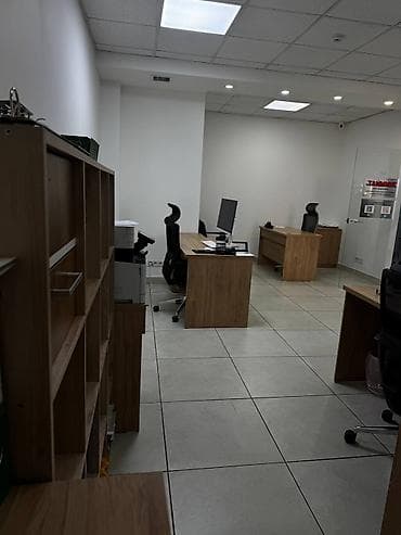 парковка бишкек: Кеңселерди ижаралоо, 30 м², Бизнес борборунда — 4