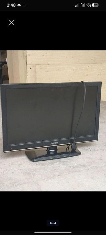 studio monitors: Монитор Hitachi, плоская панель с подставкой. монитор не включается — 1