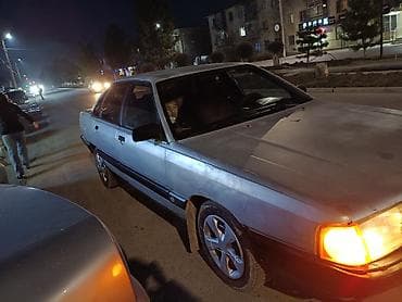 Продажа авто: Audi 100: 1984 г., Седан — 4