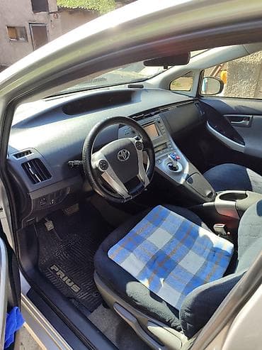 Toyota Prius: 2015 г., 1.8 л, Автомат, Гибрид, Седан — 5