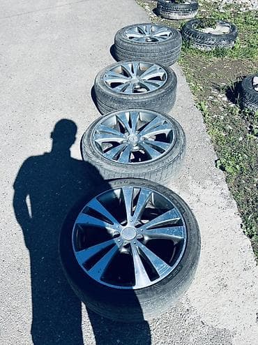 Колеса в сборе 235 / 35 / R 18, Лето, Б/у, Комплект, Литые, отверстий - 5