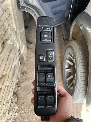 блок управления зеркалами: Передняя левая Toyota, Новый — 3