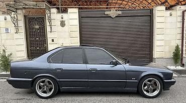 one stop: BMW 5 series: 1994 г., 2.5 л, Механика, Бензин, Седан — 5