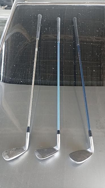 клюшка: Гольф‑набор для тренировок Состав: - 3 клюшки (айроны/вэджи с — 1