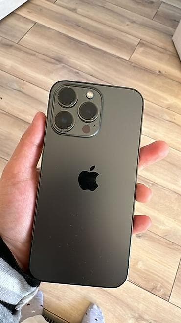 IPhone 13 Pro, Б/у, 256 ГБ, Black Titanium, 80 %