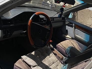Продажа авто: Mercedes-Benz W124: 1988 г., 2.3 л, Механика, Бензин, Седан — 5