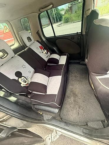колонки для музыки: Toyota Raum: 2002 г., Минивэн — 6