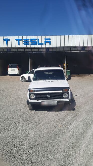 машина в кредит без первоначального взноса бишкек: ВАЗ (ЛАДА) 4x4 Нива: 2008 г., Механика, Бензин, Внедорожник — 1