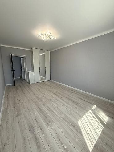 квартира этажка: 3 комнаты, 78 м², 3 этаж — 10